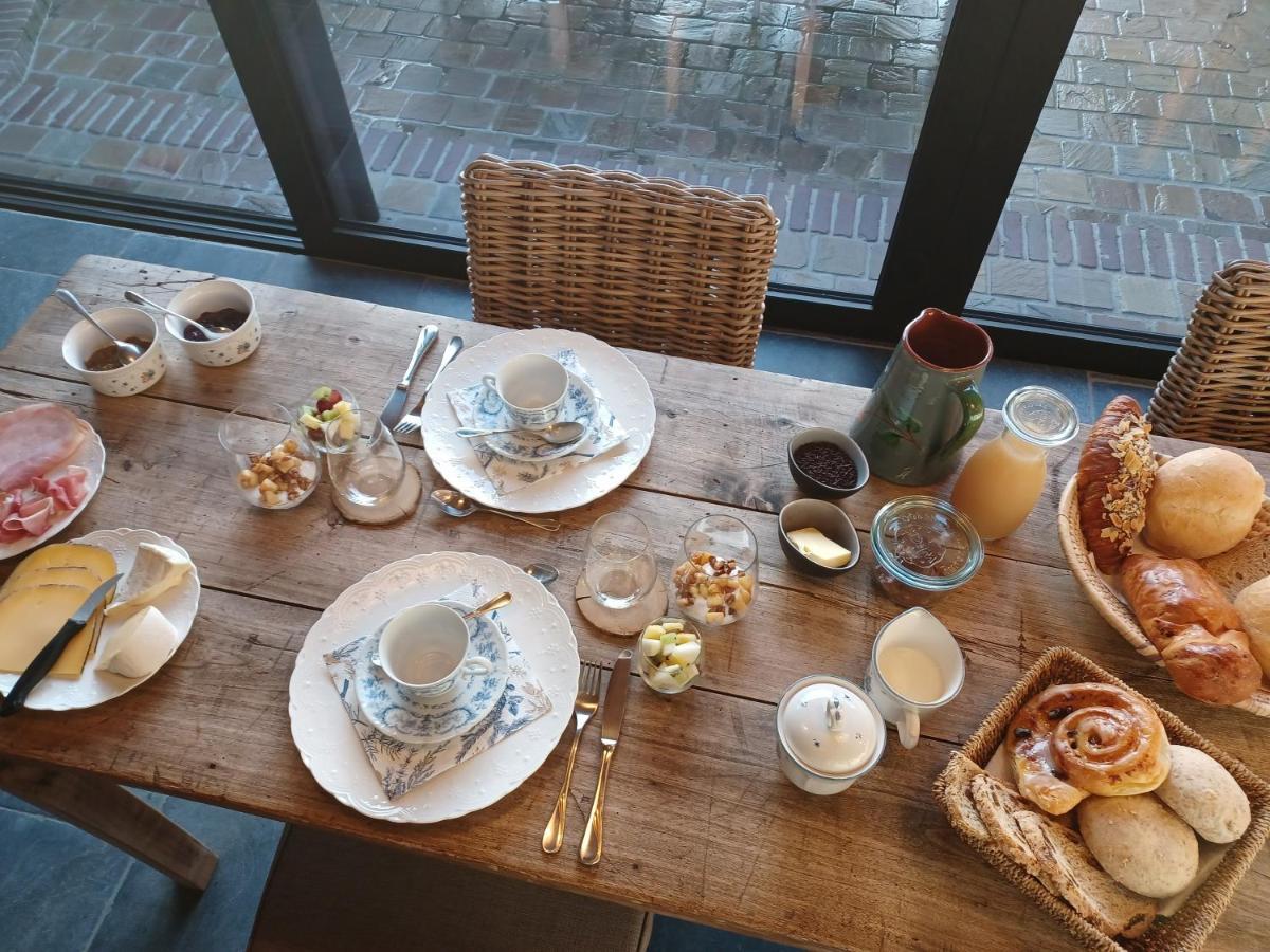 Gastenkamer Klein Geluk Brugge Buitenkant foto